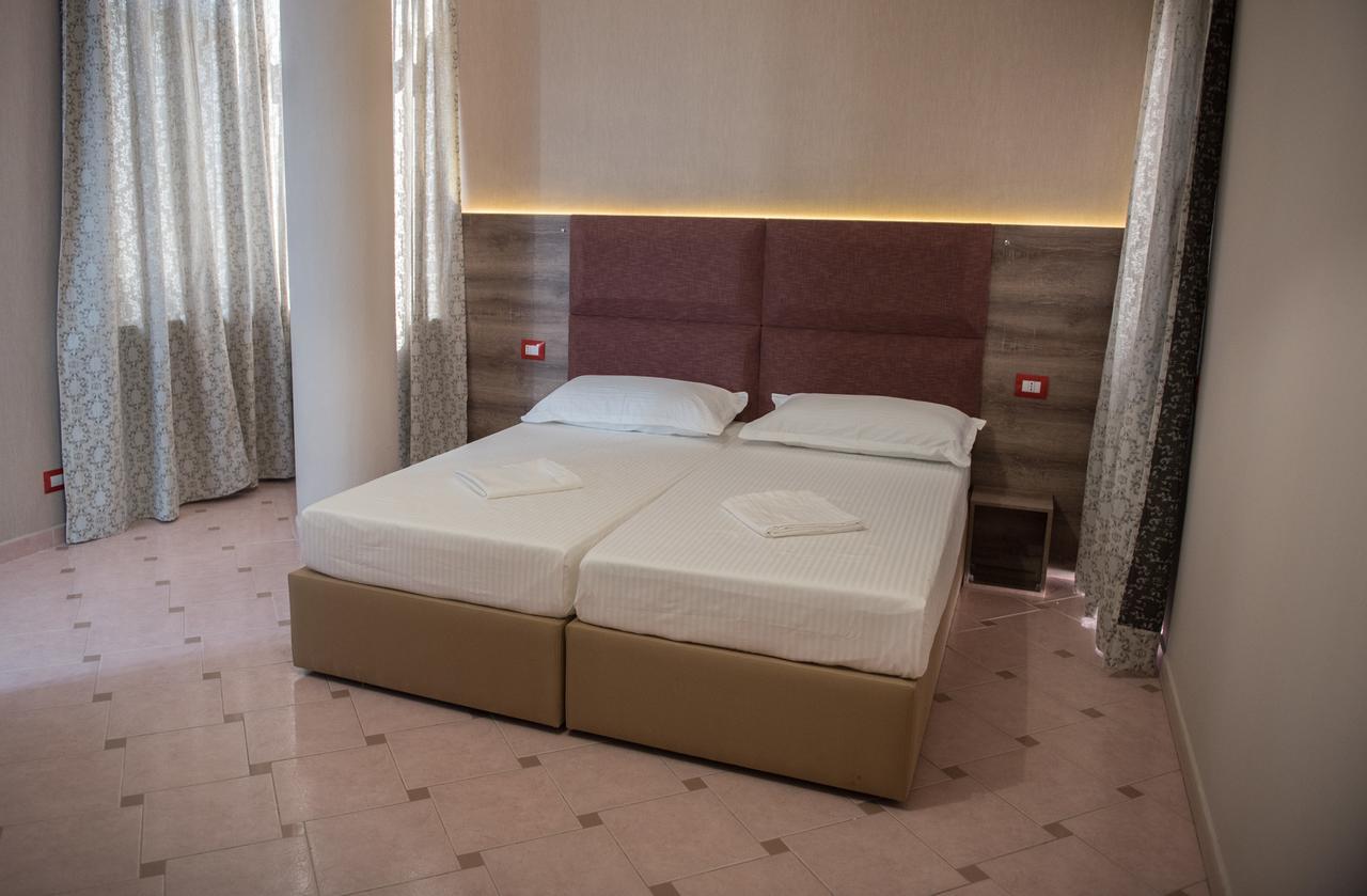 Inn Hotel Shkallnur Ngoại thất bức ảnh